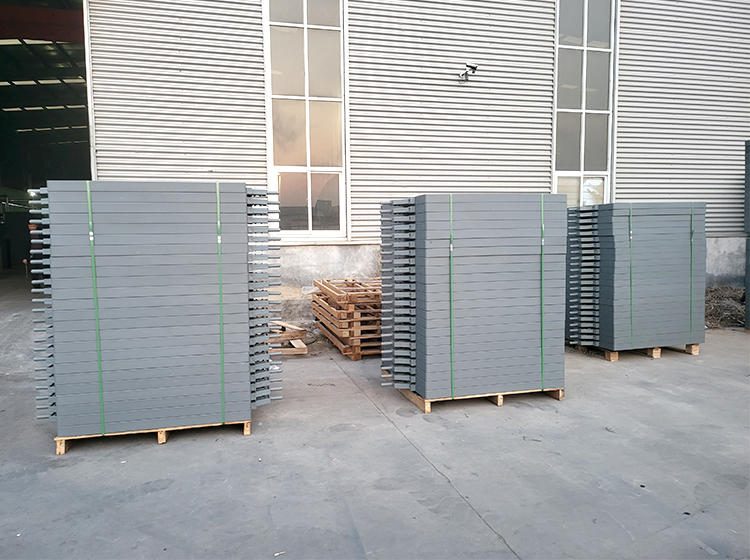 壓濾機(jī)濾板發(fā)貨