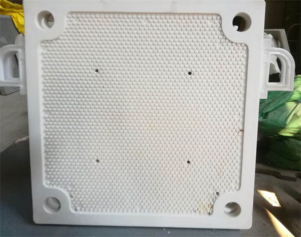 板框壓濾機(jī)濾板的一般制作過(guò)程?